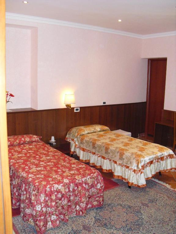 Asian Rest House Hotel