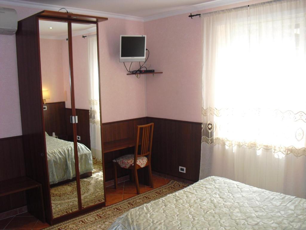Asian Rest House Hotel Roma