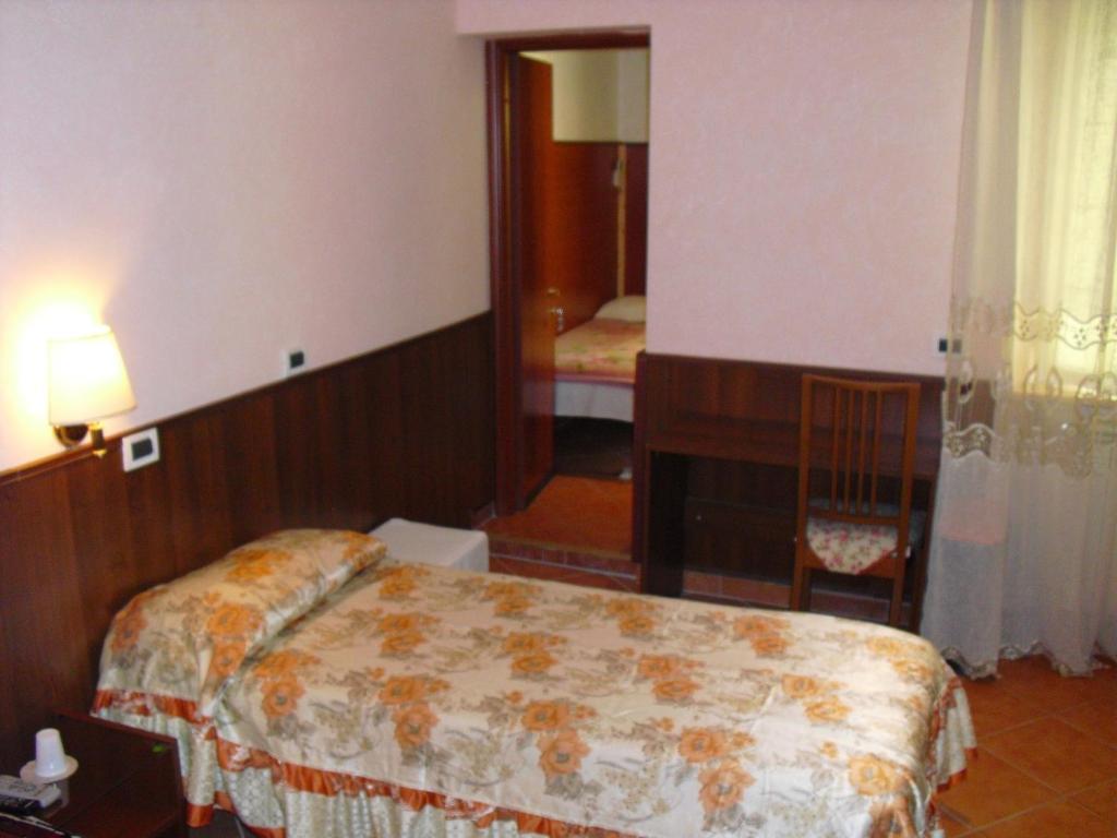 Asian Rest House Hotel